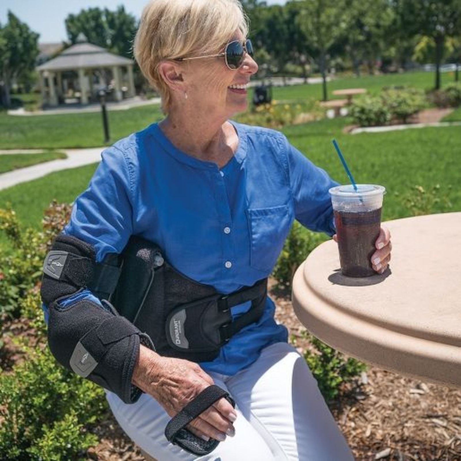 Donjoy UltraSling Quadrant Universal Shoulder Brace – The Recovery Spot