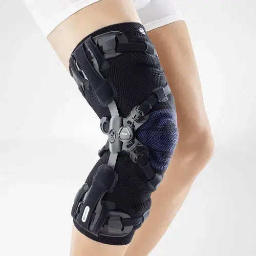 Bauerfeind GenuTrain OA Knee Brace